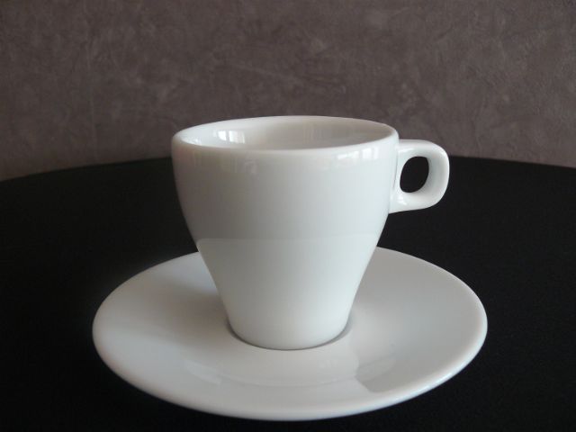 tasse et sous-tasse